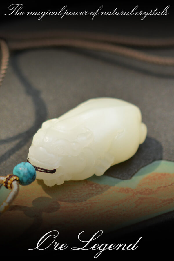 CASVIA Premium natural Hetian jade pendant engraved with pixiu motif for attracting wealth - 图片 5