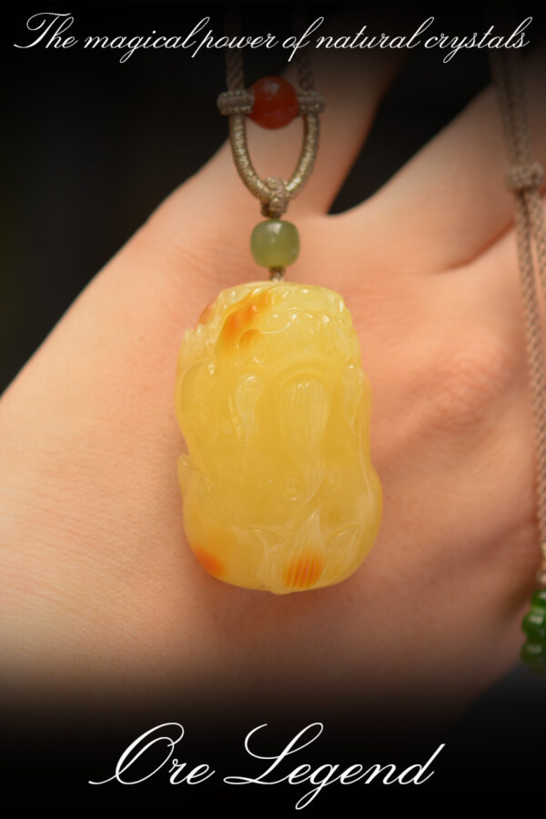 CASVIA Heritage Refined: Handcrafted Amber Pixiu Necklace with Hetian Jade and South Red Agate - 图片 2