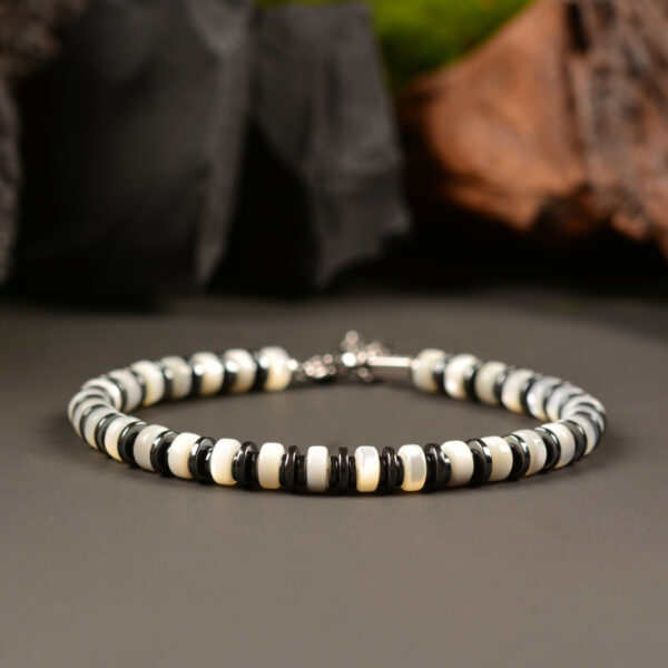 Casvia original mens hematite bracelet Shell and stainless steel adjustable chain Silvery white beaded bracelet for men Handmade Versatile for casual and business Ideal for oneself or boyfriend - 图片 2